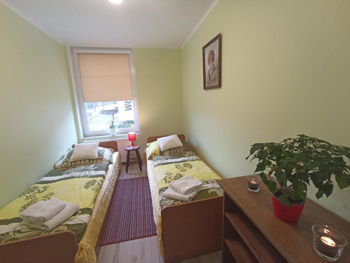 Apartament Idylla Apartman Kudowa-Zdrój Kültér fotó
